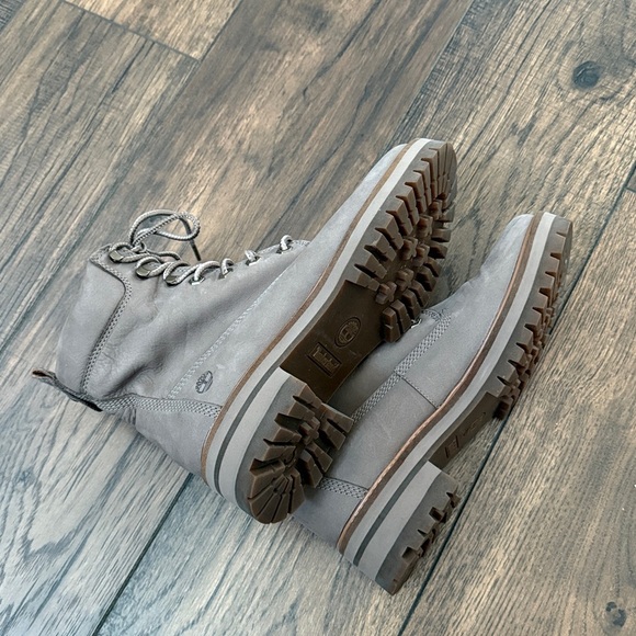 Timberland women’s COURMAYEUR VALLEY BOOTS Size 10 - Picture 9 of 12
